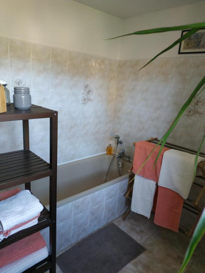 Chez Sylvie, Chambre Calme Saint-Leon-sur-Vezere Exterior photo